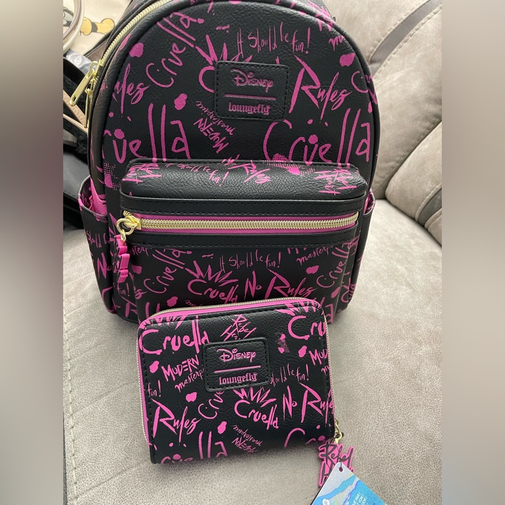 NWT Loungefly Villains cruella graffiti mini backpack